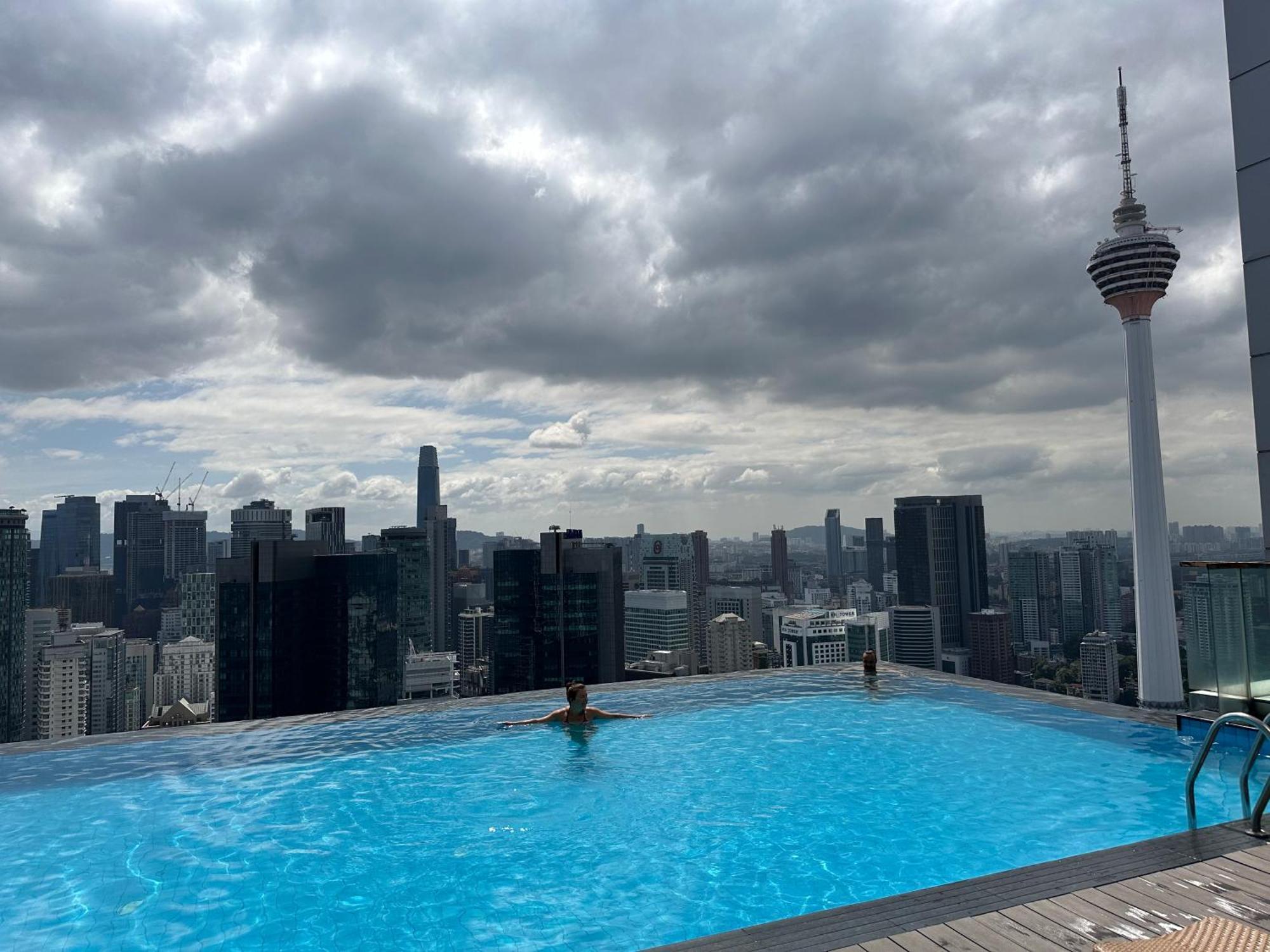 The Platinum Kuala Lumpur By Crown Suites Exterior photo